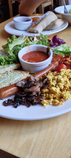 English breakfast (specify vegan!)  at MiiT in Riga