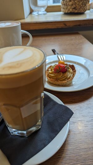 Oatmilk latte at MiiT in Riga