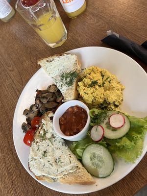 English breakfast Vegan 🌱   at MiiT in Riga