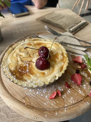 Salted caramel tart  at VíK - Vegan Venue in Bratislava