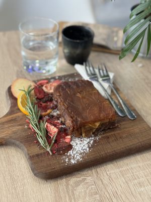 Apple cakes and yes, this is one portion!😅😍😍  at VíK - Vegan Venue in Bratislava