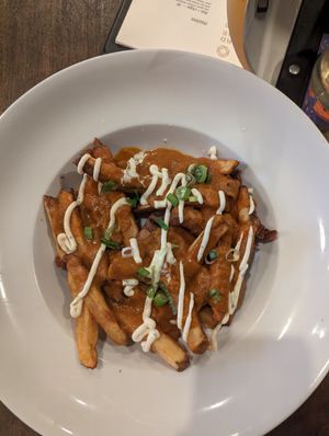 Curry fries 4/5 at Ashford House Pub & Kitchen in Edmonton