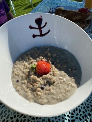 Oatmeal at Naked Cafe in Encinitas