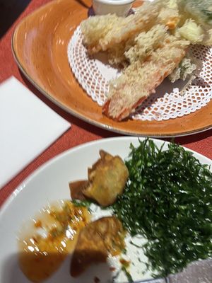 Veg tempura, crispy seaweed and won tons  at Great Asia in Lanzarote