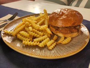 vChicken burger at LUA in Santa Susanna