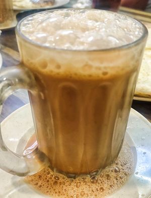 Signature teh tarik recommend at Ceylonese Restaurant Sdn Bhd in Kuching