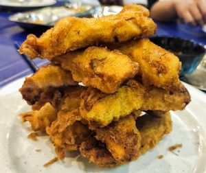 Plain fried banana, hot and crispy, nice at Ceylonese Restaurant Sdn Bhd in Kuching