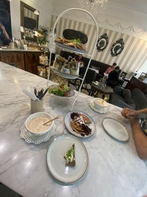 Sissi & Franz Frühstück at Simply Raw Bakery and Bistro in Vienna