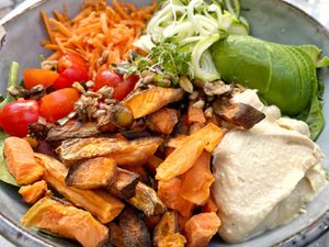 Buddha bowl   at Simply Raw Bakery and Bistro in Vienna