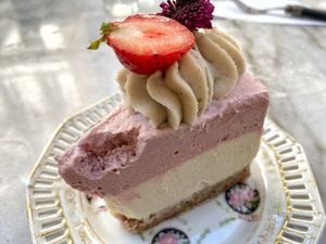 Raw cake at Simply Raw Bakery and Bistro in Vienna