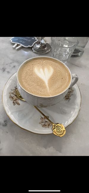   at Simply Raw Bakery and Bistro in Vienna