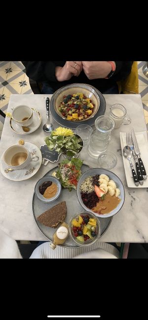   at Simply Raw Bakery and Bistro in Vienna