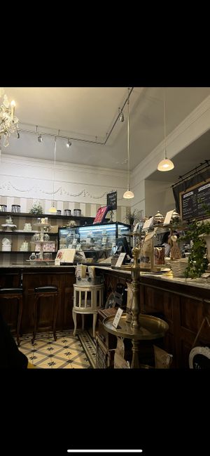   at Simply Raw Bakery and Bistro in Vienna