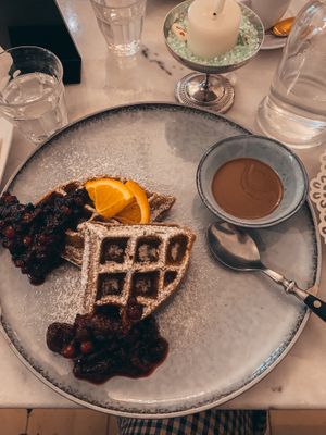   at Simply Raw Bakery and Bistro in Vienna