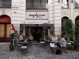 Perfect garden cafe at Simply Raw Bakery and Bistro in Vienna