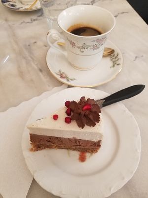 cake of the day at Simply Raw Bakery and Bistro in Vienna