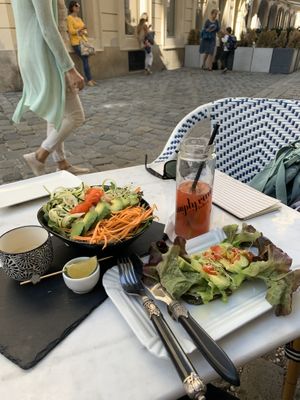 Perfect place outside for seating  at Simply Raw Bakery and Bistro in Vienna