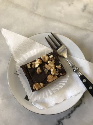 Brownie  at Simply Raw Bakery and Bistro in Vienna