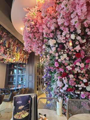 Dining area at MyHome Thai in Ashburn