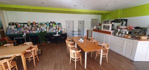  at Lesecafe Anstandig essen in Erlangen