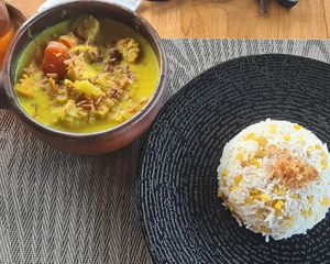 Thai green curry at Anandinii Organic Garden & Kitchen in Sidemen