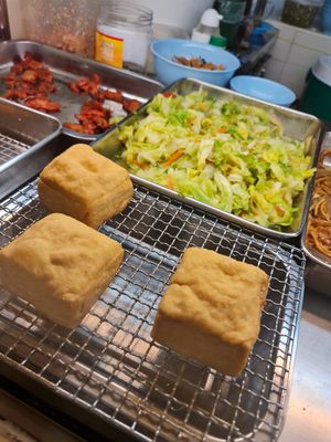 Beancurd and cabbages  ~ 27/11/21 at Xie Bi An Vegetarian 谢必安素食 in East Singapore