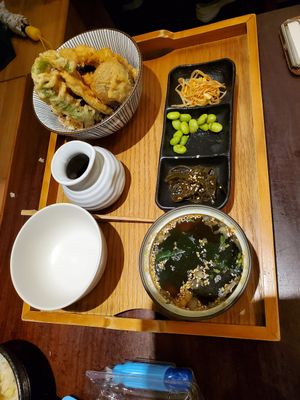 Tempura rice set at Hoshina 穗科 - Songshan District in Taipei