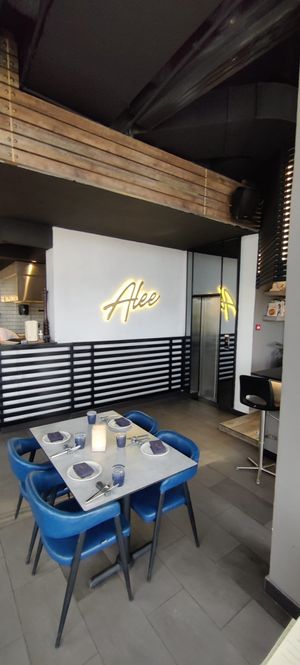 Entry at Alee in Amman