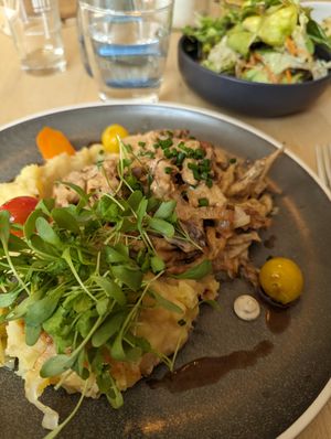 Rahmgeschnetzeltes at Virtshaus in Ulm