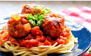 Vegan Spaghetti and Meatballs #Veganuary at All That To Go in Cumberland