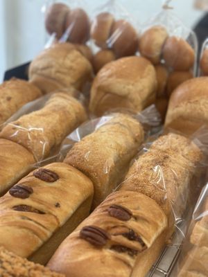 Chestnut ricebreads and fig breads  at Rice Bread Man 쌀빵맨 in Busan