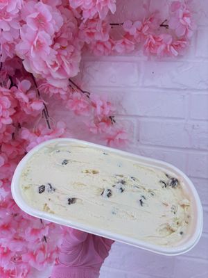 Take home tub  at The Scoop Company in Warlingham