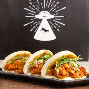  at La Huella Vegana - ES Visuals in Andorra La Vella