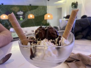   at La Huella Vegana - ES Visuals in Andorra La Vella