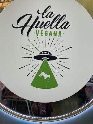   at La Huella Vegana - ES Visuals in Andorra La Vella