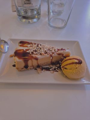  at La Huella Vegana - ES Visuals in Andorra La Vella