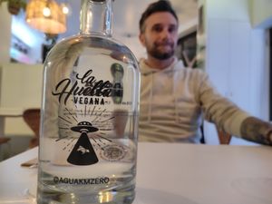 Filtered water at La Huella Vegana - ES Visuals in Andorra La Vella