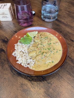   at La Huella Vegana - ES Visuals in Andorra La Vella