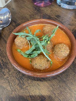   at La Huella Vegana - ES Visuals in Andorra La Vella