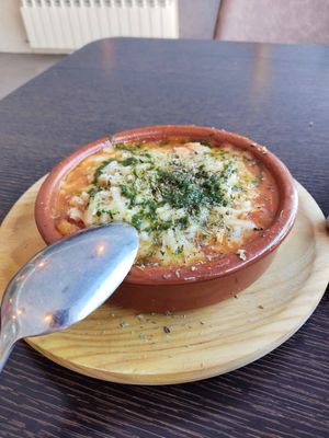 Patatas Gauchas at La Huella Vegana - ES Visuals in Andorra La Vella