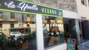  at La Huella Vegana - ES Visuals in Andorra La Vella