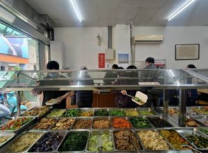 healthy food. lots of greens at Tianyi - 天一素食館 in Chiayi
