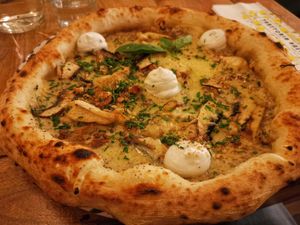 Truffle Jammin' Pizza at Basta in Stockholm