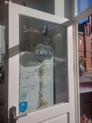 Open on: at ÖXL Café in Wismar
