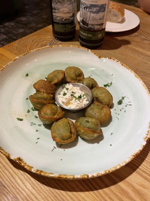 Fried ravioli stuffed with spinach  at Avocado Cafe - Tverskaja in Moscow