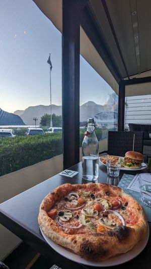 One of the best vegan pizzas I've had! at Vangsgaarden Gjestgiveri in Aurland