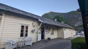 Pub entrance at Vangsgaarden Gjestgiveri in Aurland