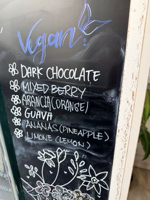 6 vegan options   at Mizzica Gelateria & Cafe in Toronto