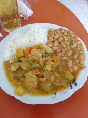 Beans, olluco stew, rice at Salud Y Vida in Pucallpa