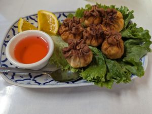 Golden Bags Wontons at Buatong - Thai Vegan Restaurant in Fresno